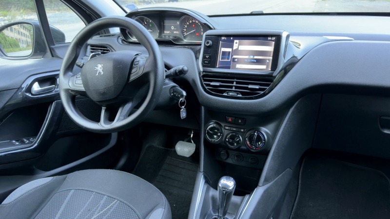 Peugeot 208 1.4 hdi, снимка 10 - Автомобили и джипове - 46676226