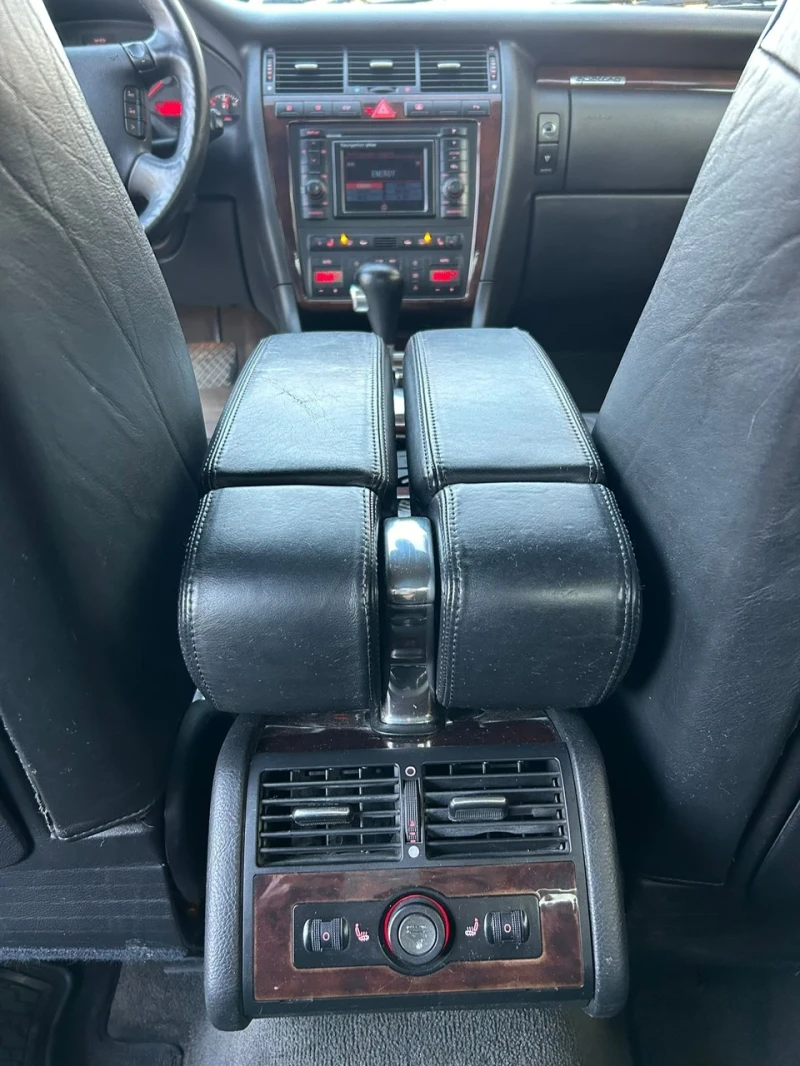Audi A8 2.5 TDI Quattro, снимка 13 - Автомобили и джипове - 52740711