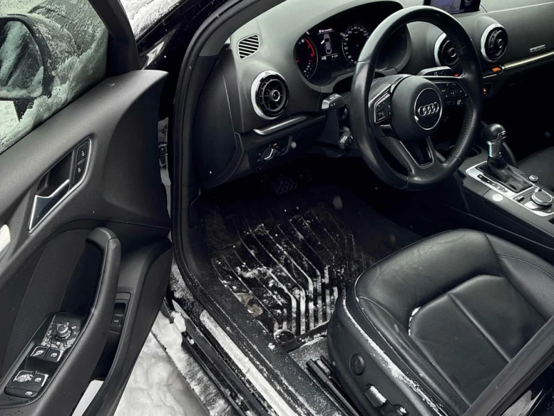 Audi A3 2.0T Progressiv  CARFAX, снимка 5 - Автомобили и джипове - 53272228