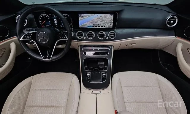 Mercedes-Benz E 250 E250 AMG Line | 360  Камера | HUD | Панорама, снимка 5 - Автомобили и джипове - 55564211