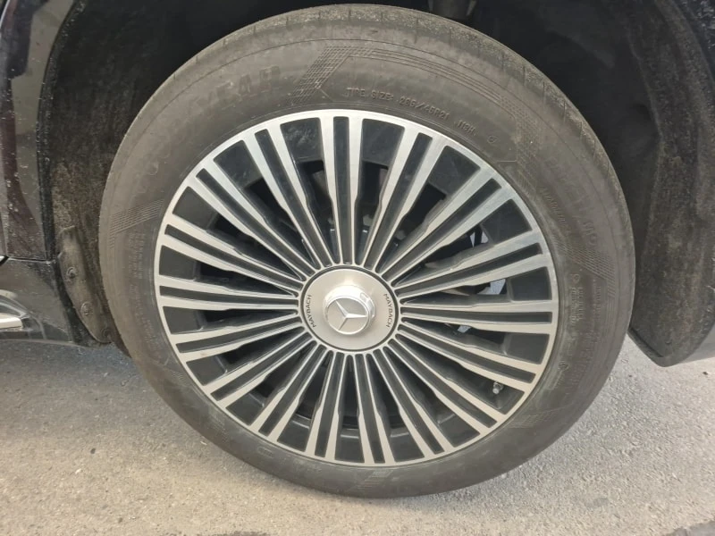 Mercedes-Benz EQS * EQS680 4MATIC * АВТОКРЕДИТ* , снимка 15 - Автомобили и джипове - 55973621