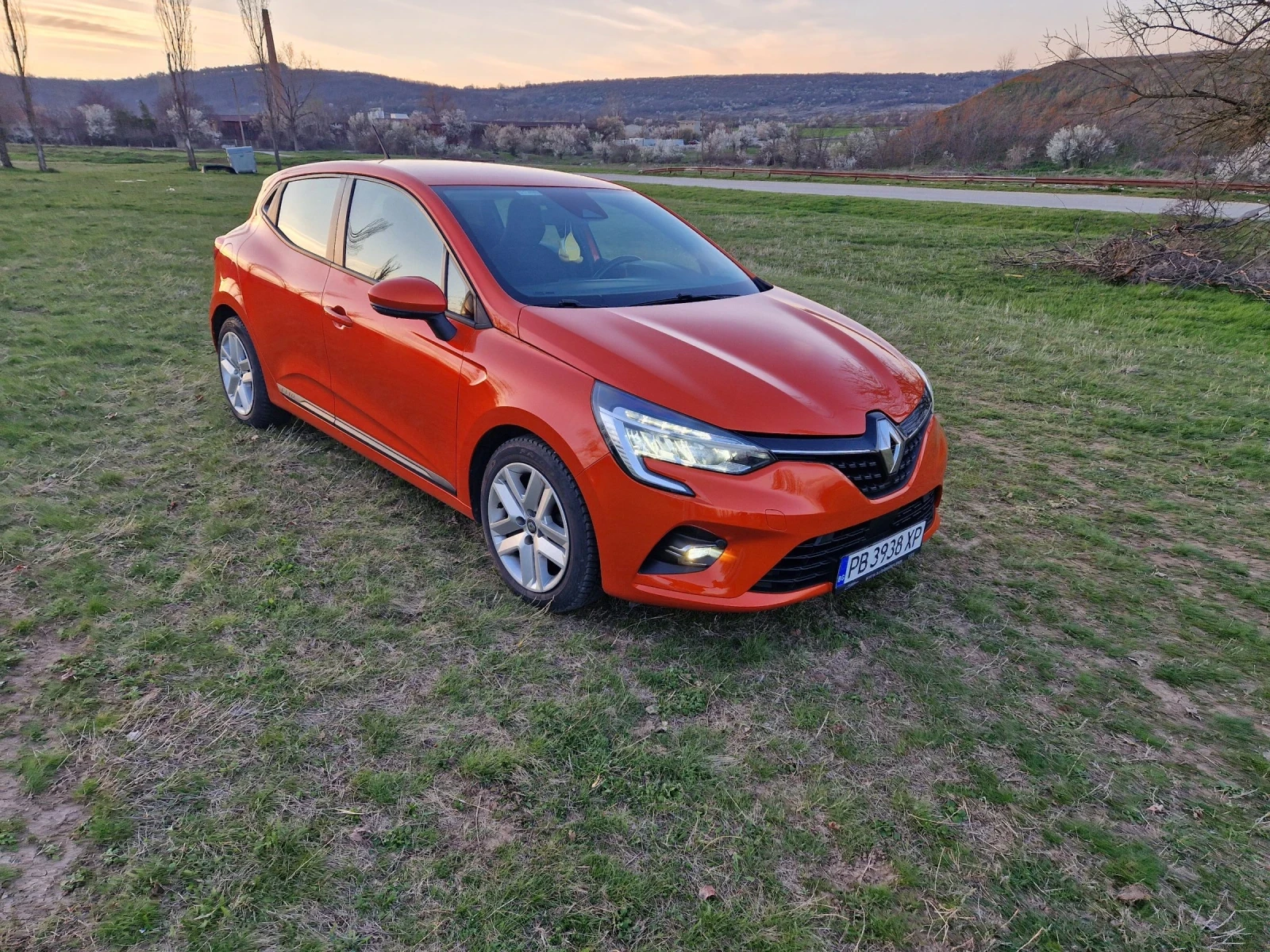 Renault Clio 1.0Тсе 100кс+ ГАЗ  - изображение 3