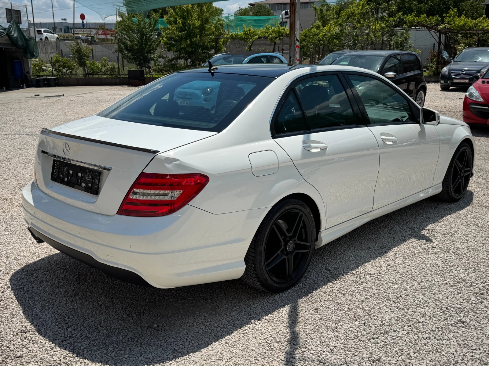 Mercedes-Benz C 180 AMG - изображение 4