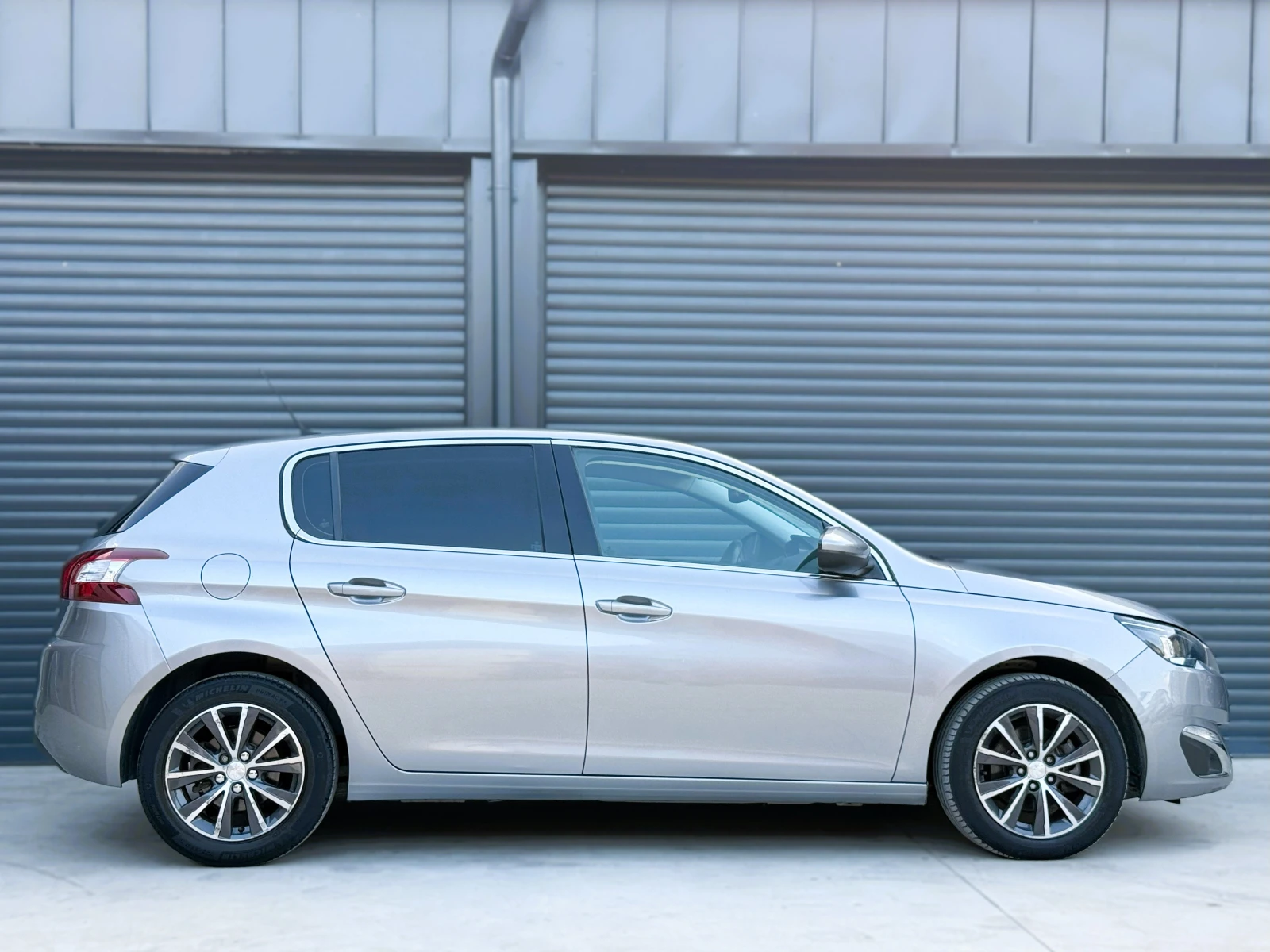 Peugeot 308 1.6BlueHDI Allure - изображение 6