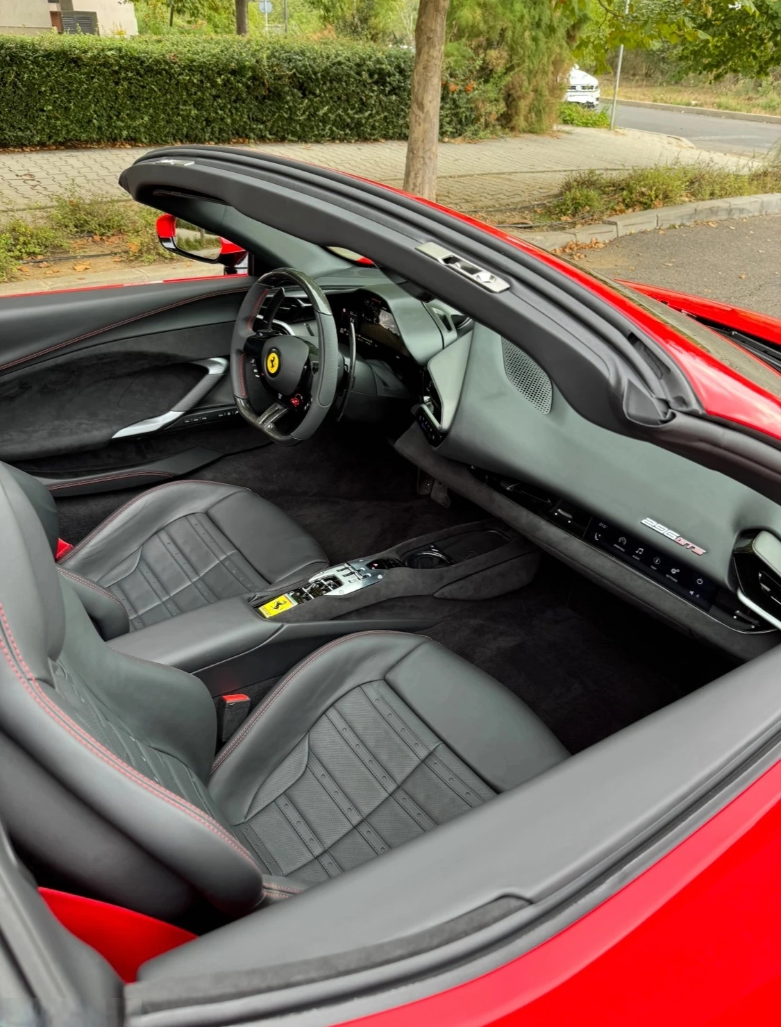 Ferrari 296GTB Spider - изображение 6