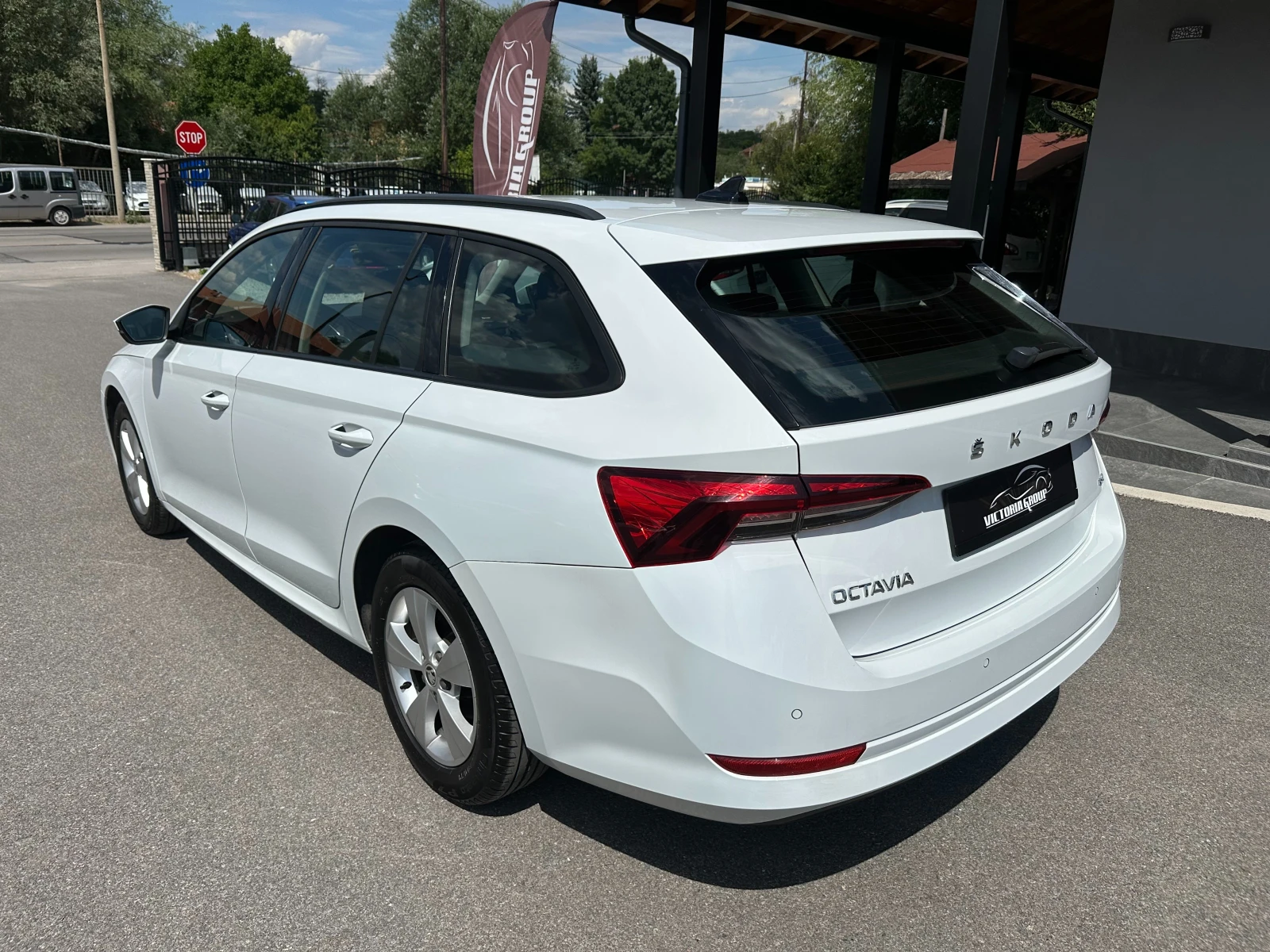 Skoda Octavia 2.0 TDI 4X4 НОВ ВНОС - изображение 4