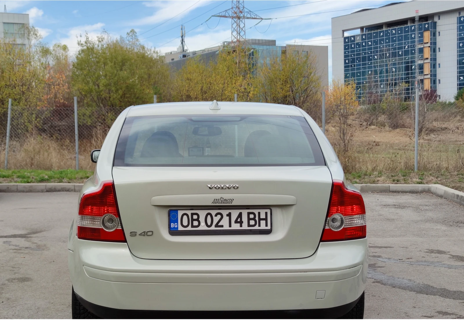 Volvo S40 Momentum - изображение 4