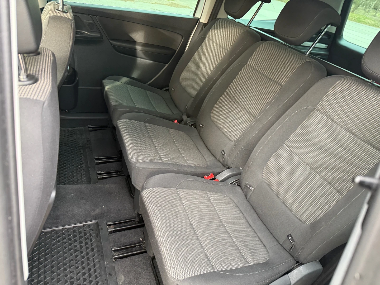 VW Sharan 2.0 TDI 140 - изображение 8