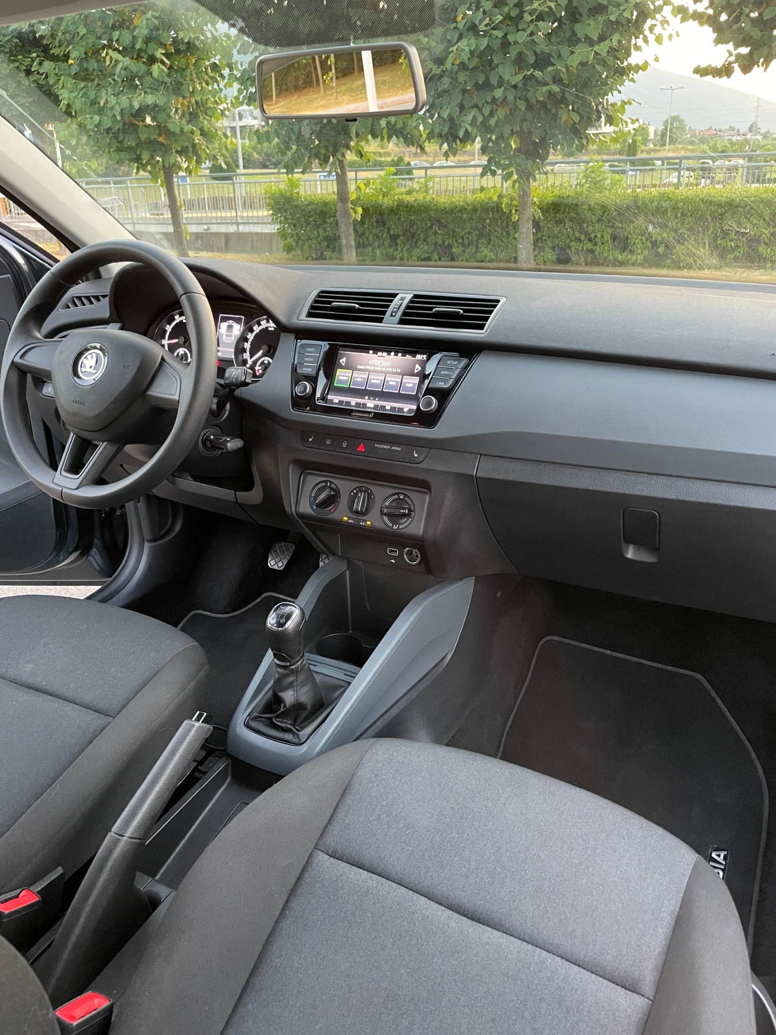 Skoda Fabia 57000 км. * LED * НОВ ВНОС * FACE LIFT, снимка 11 - Автомобили и джипове - 53838434