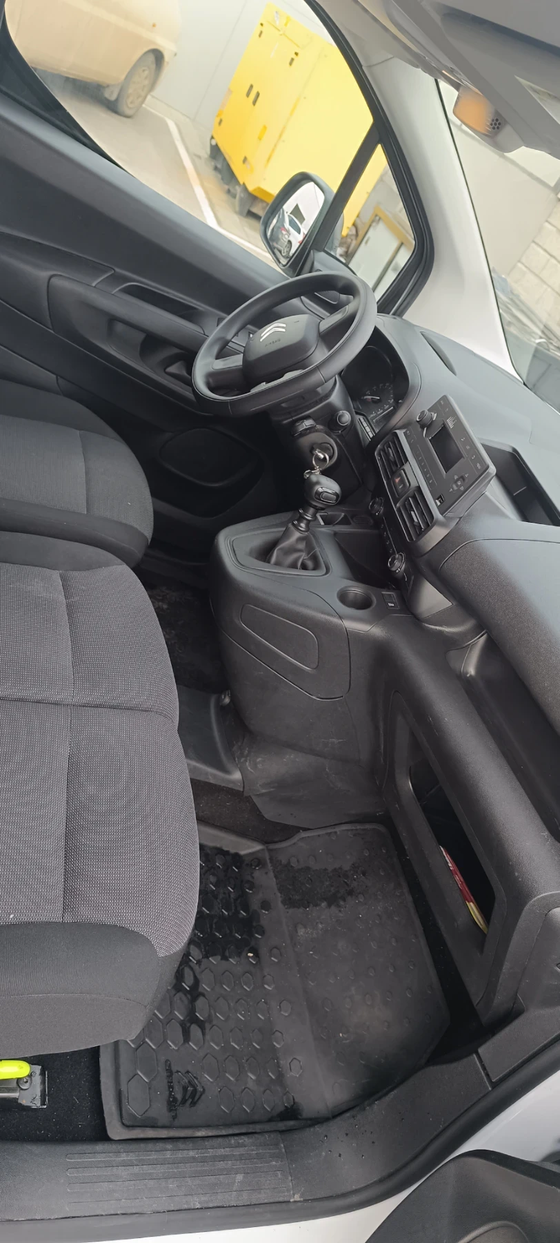 Citroen Berlingo 1.5HDI 131к.с BlueHdi, снимка 11 - Автомобили и джипове - 53889914