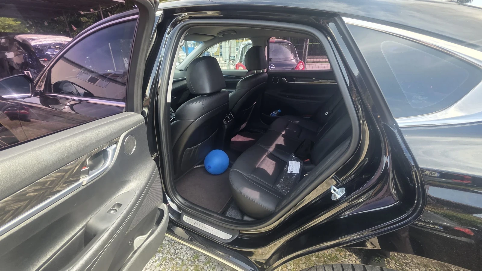 Hyundai Grandeur, снимка 6 - Автомобили и джипове - 54603118
