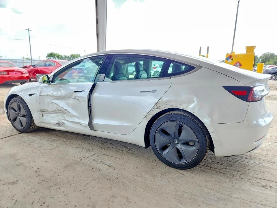 Tesla Model 3 | Mobile.bg � ����������� 2