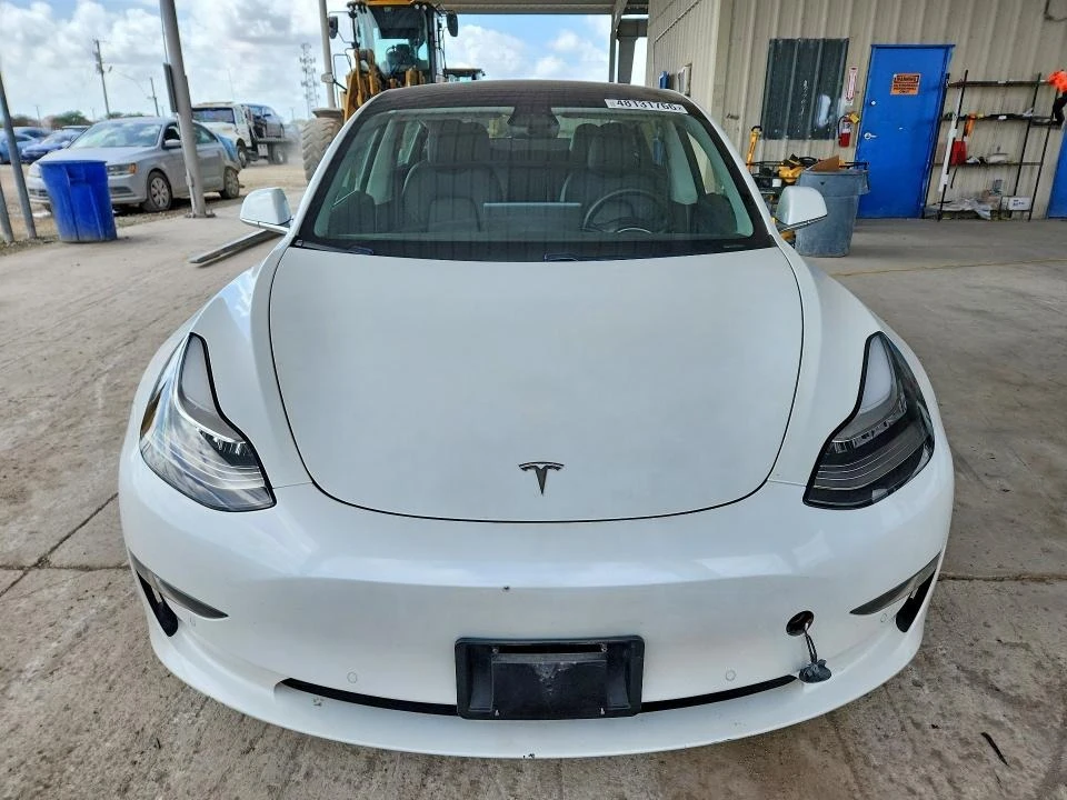 Tesla Model 3 | Mobile.bg � ����������� 5