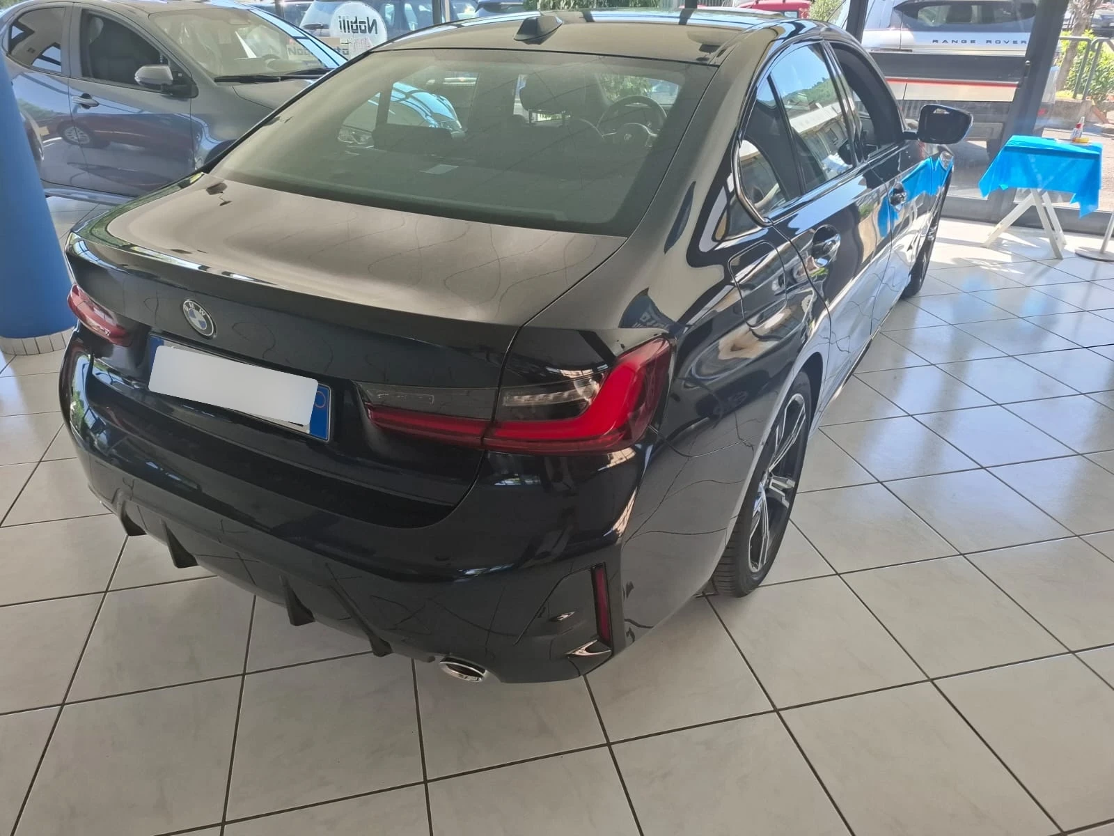 BMW 318 Msport, снимка 5 - Автомобили и джипове - 54696190