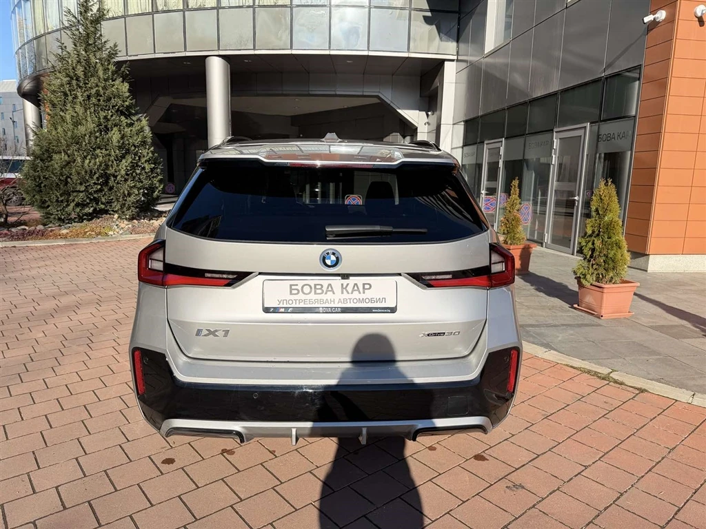 BMW iX1 xDrive30, снимка 7 - Автомобили и джипове - 55339672