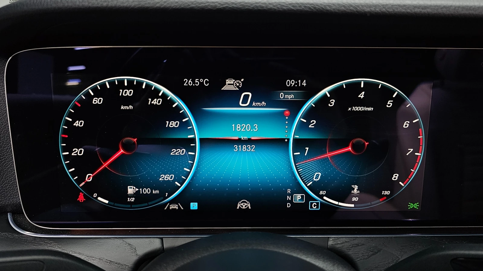 Mercedes-Benz E 250 E250 AMG Line | 360  Камера | HUD | Панорама, снимка 6 - Автомобили и джипове - 55564211