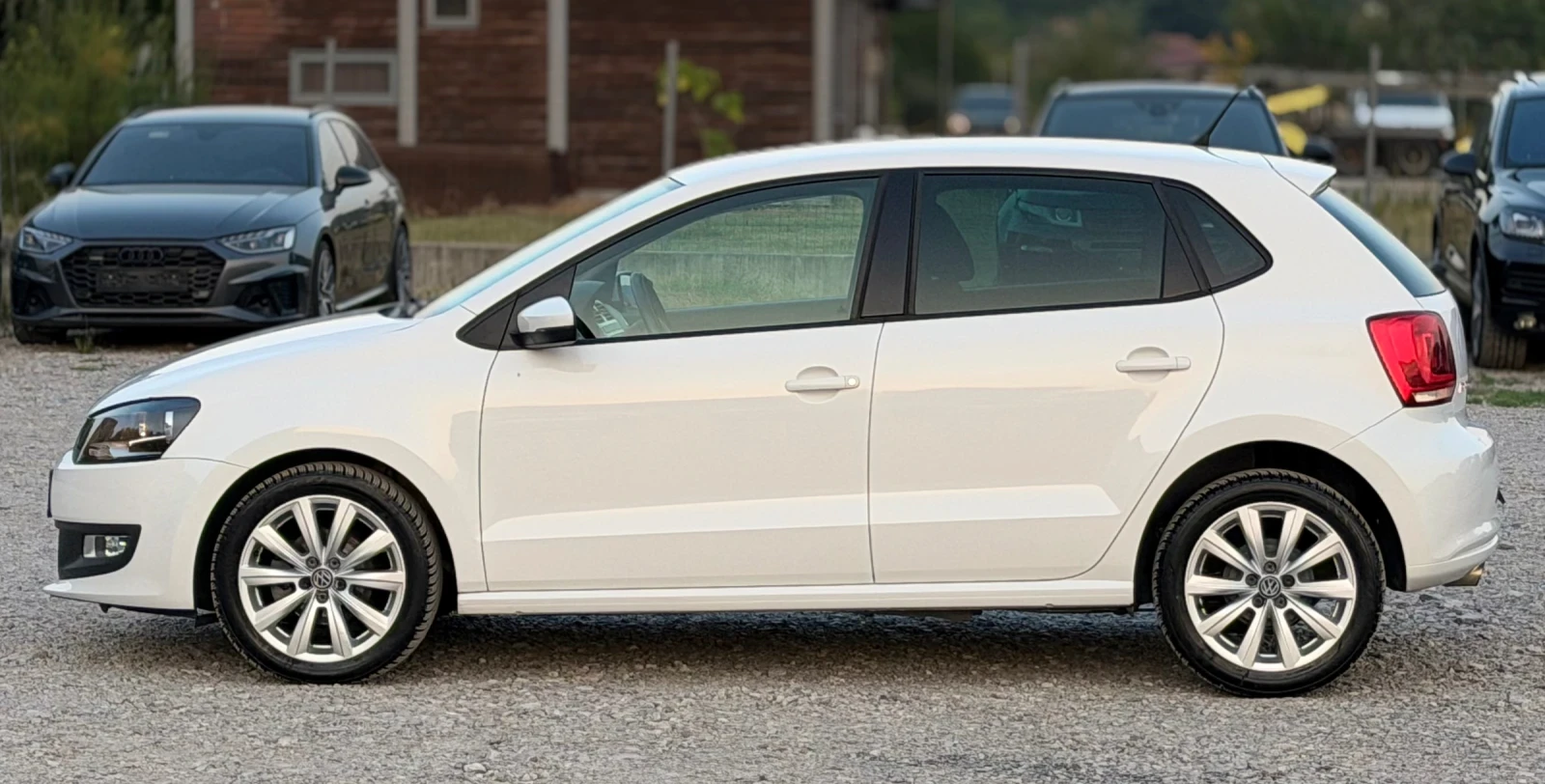 VW Polo 1.4i 86к.с * DSG* * Климатик* , снимка 7 - Автомобили и джипове - 55592854