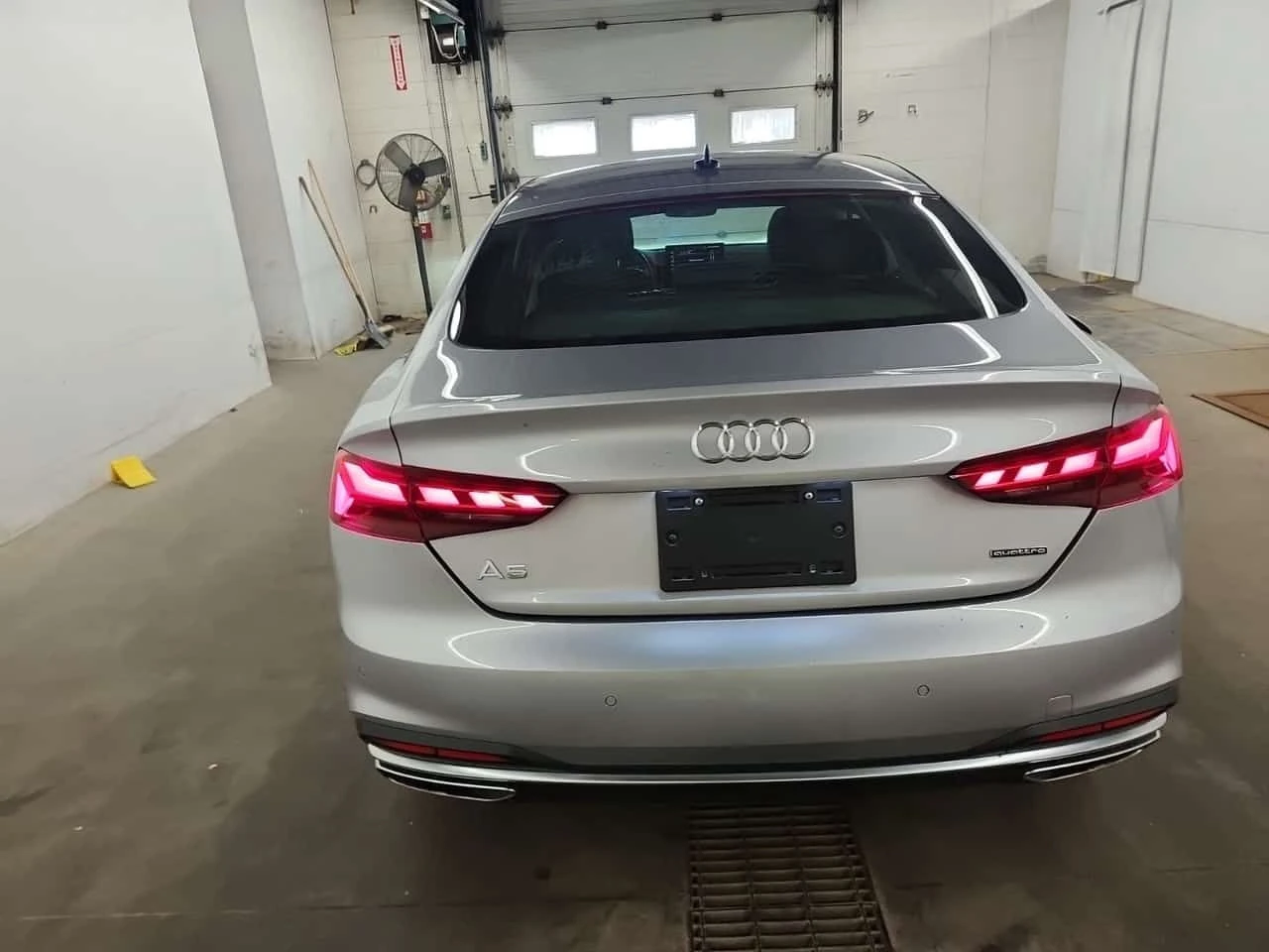 Audi A5 S-LINE / DISTRONIC / MEMORY / ЗАДНА КАМЕРА , снимка 6 - Автомобили и джипове - 55638647