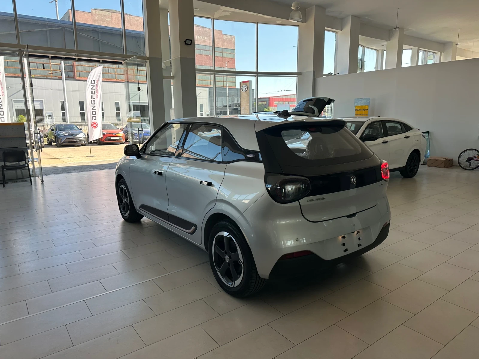 DONGFENG Box 7години гаранция* Наличен, снимка 3 - Автомобили и джипове - 55694914