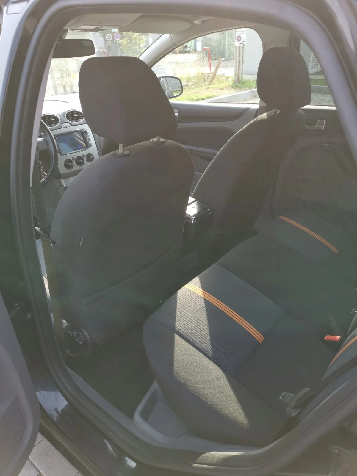 Ford Focus 1, 6, снимка 9 - Автомобили и джипове - 55852007