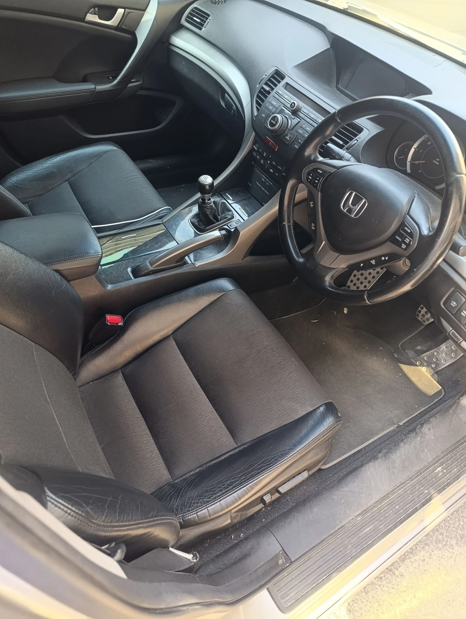 Honda Accord 2.2 idtec, снимка 15 - Автомобили и джипове - 55872190