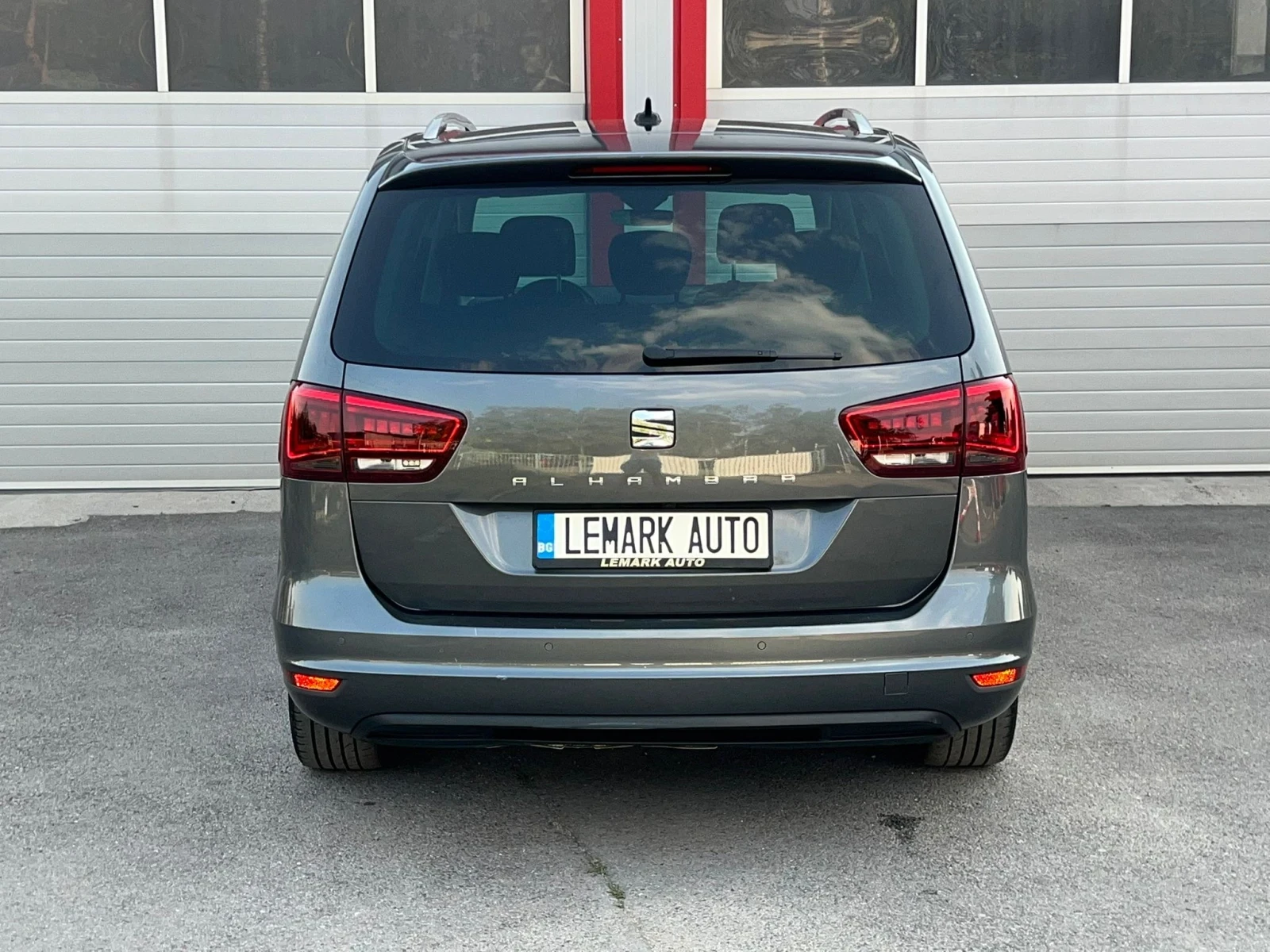Seat Alhambra 1.4I AUTOMATIK NAVI KAMERA 7-МЕСТНА EVRO 6D ЛИЗИНГ, снимка 10 - Автомобили и джипове - 55975384