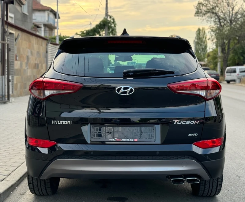 Hyundai Tucson 2.0CRDI 4WD Внос Швейцария, снимка 5 - Автомобили и джипове - 47484920