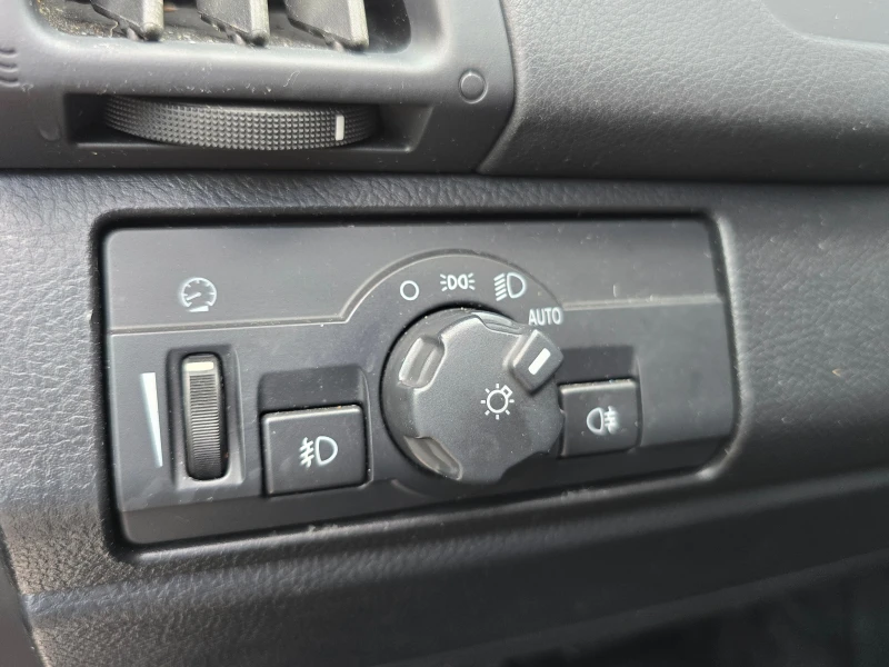 Land Rover Freelander 2.2TD4/AWD/Лизинг, снимка 9 - Автомобили и джипове - 51909360