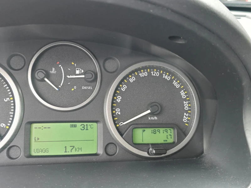 Land Rover Freelander 2.2TD4/AWD/Лизинг, снимка 10 - Автомобили и джипове - 51909360