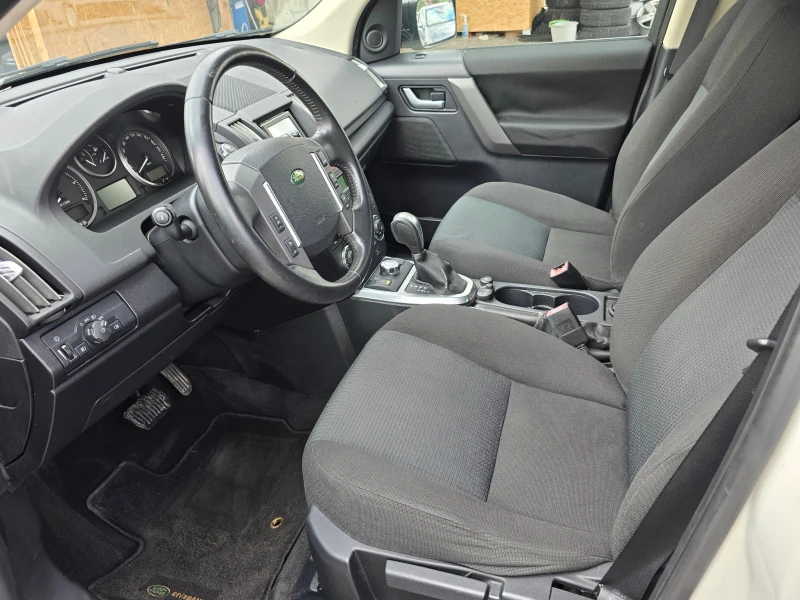 Land Rover Freelander 2.2TD4/AWD/Лизинг, снимка 8 - Автомобили и джипове - 51909360