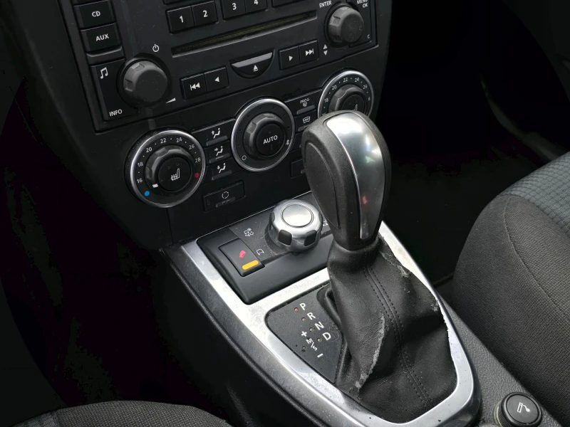 Land Rover Freelander 2.2TD4/AWD/Лизинг, снимка 12 - Автомобили и джипове - 51909360