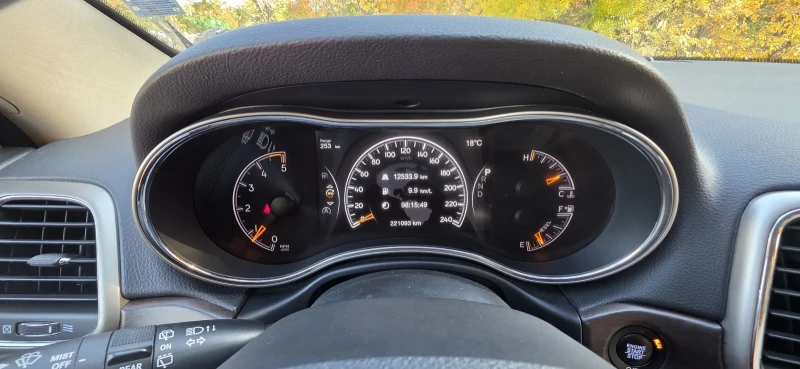 Jeep Grand cherokee FACELIFT , снимка 13 - Автомобили и джипове - 52423956