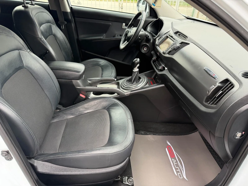 Kia Sportage 2.0D* 4X4* ИТАЛИЯ* , снимка 15 - Автомобили и джипове - 52421616