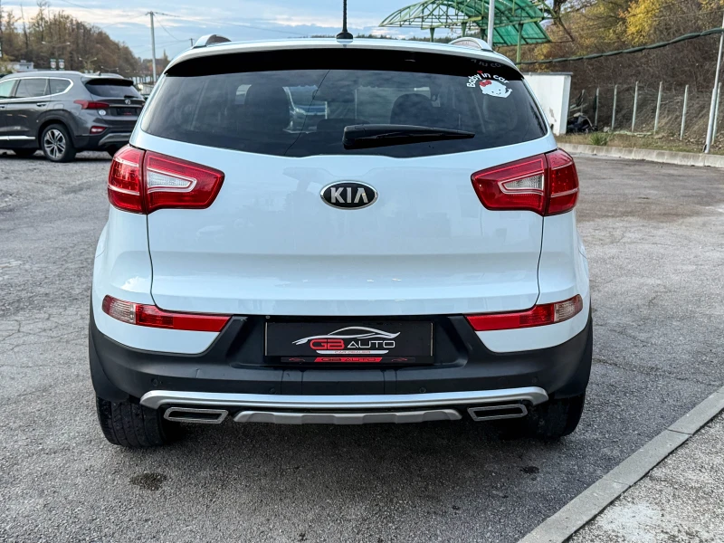 Kia Sportage 2.0D* 4X4* ИТАЛИЯ* , снимка 4 - Автомобили и джипове - 52421616
