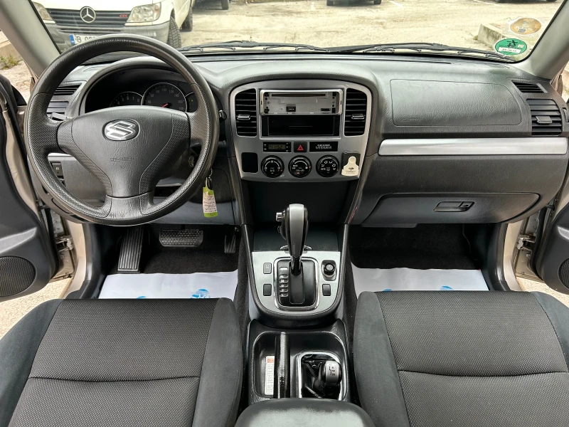 Suzuki Vitara 2.0i 4x4 КЛИМАТИК , снимка 10 - Автомобили и джипове - 52877063