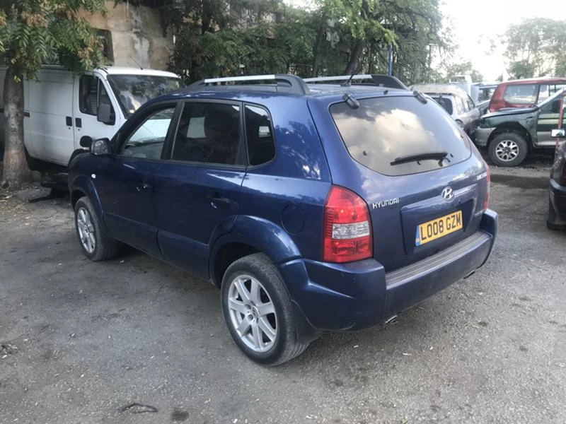 Hyundai Tucson 2wd НА ЧАСТИ 92000КМ, снимка 10 - Автомобили и джипове - 22692894