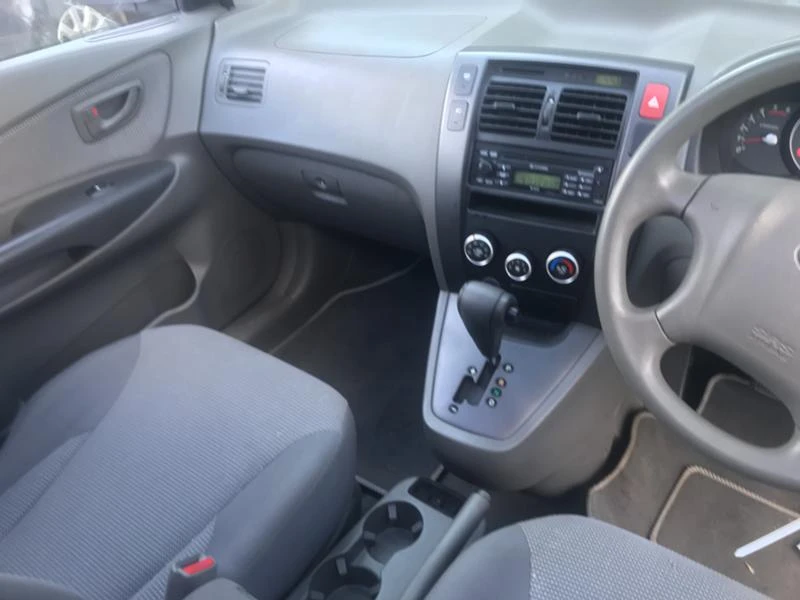 Hyundai Tucson 2wd НА ЧАСТИ 92000КМ, снимка 14 - Автомобили и джипове - 22692894