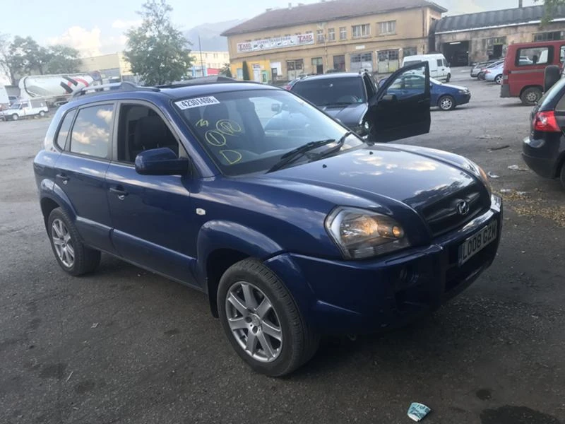 Hyundai Tucson 2wd НА ЧАСТИ 92000КМ, снимка 2 - Автомобили и джипове - 22692894