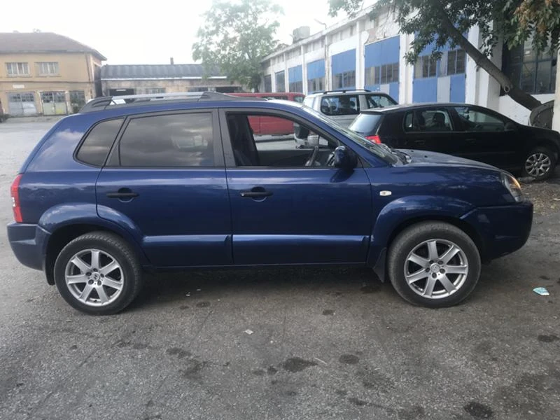 Hyundai Tucson 2wd НА ЧАСТИ 92000КМ, снимка 8 - Автомобили и джипове - 22692894