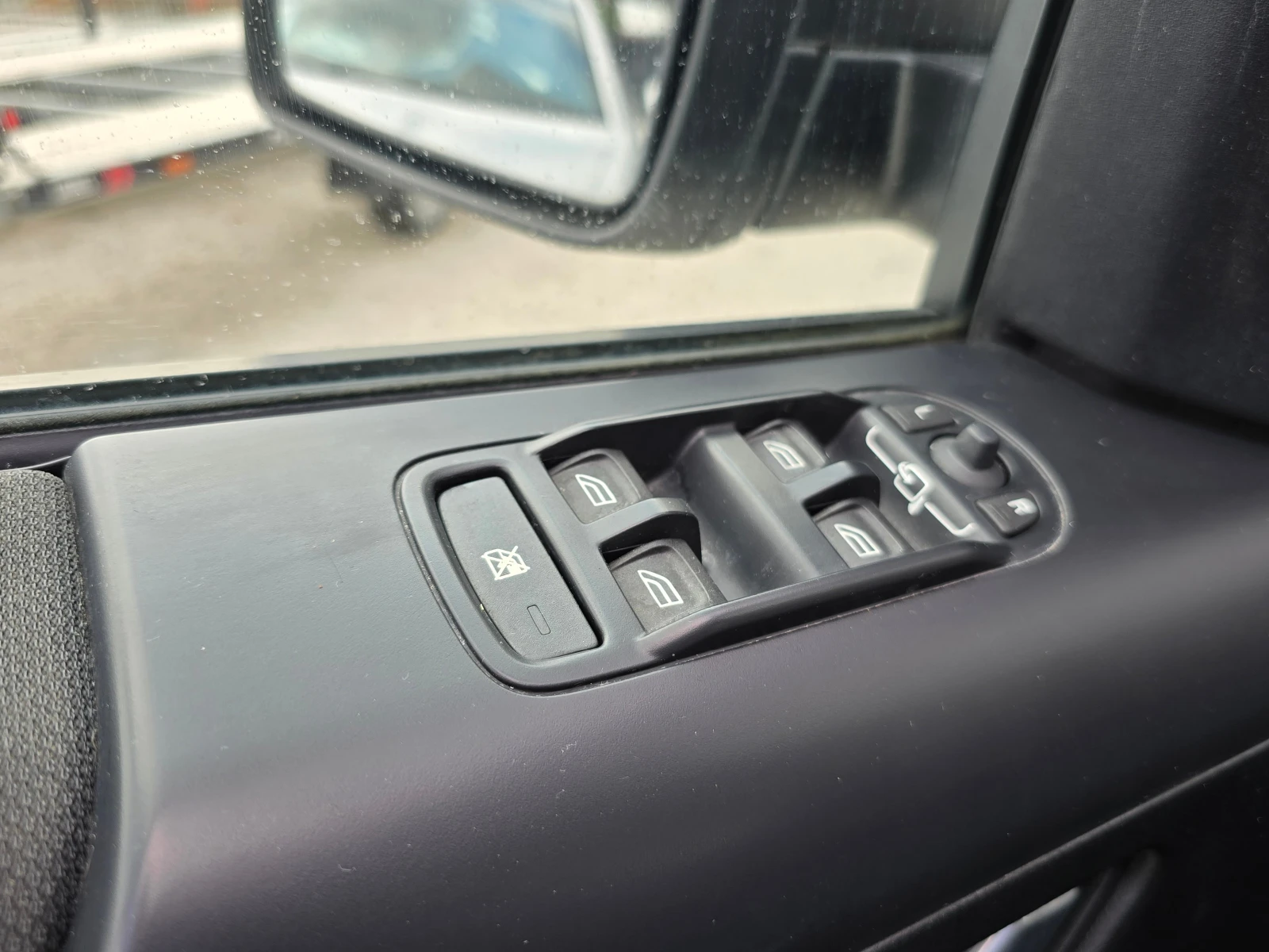 Land Rover Freelander 2.2TD4/AWD/Лизинг - изображение 7