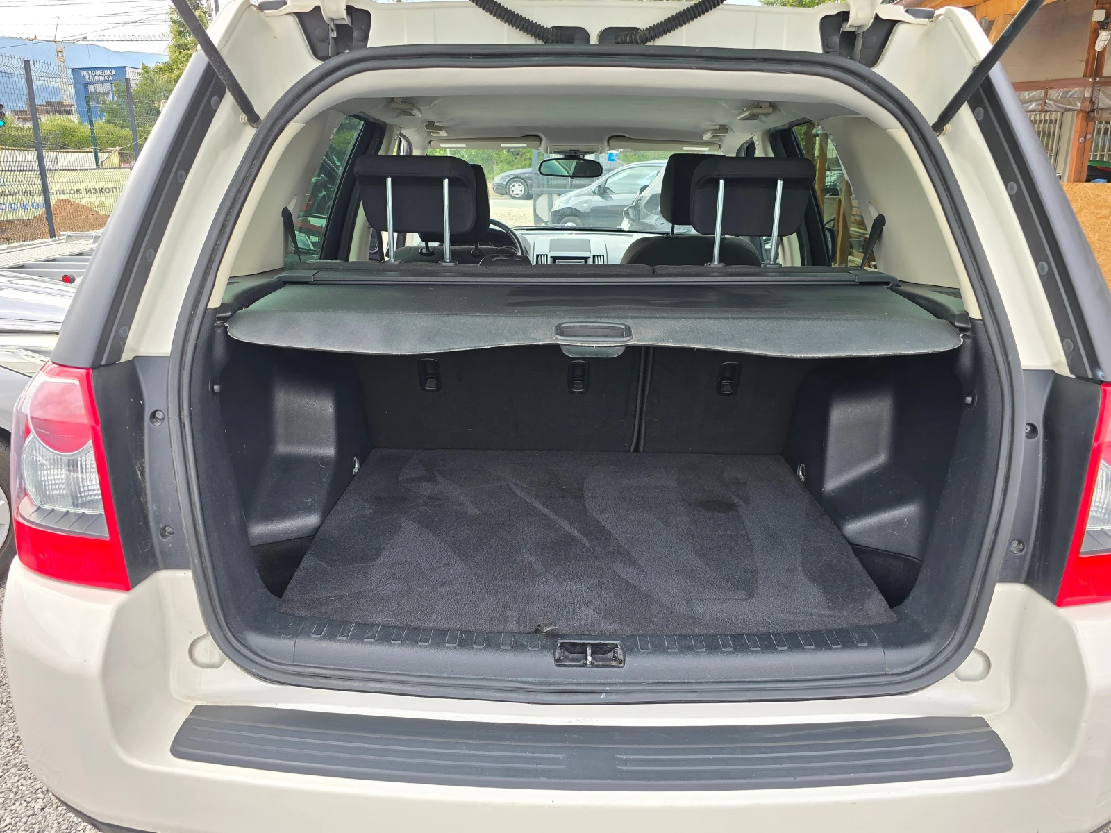 Land Rover Freelander 2.2TD4/AWD/Лизинг - изображение 5