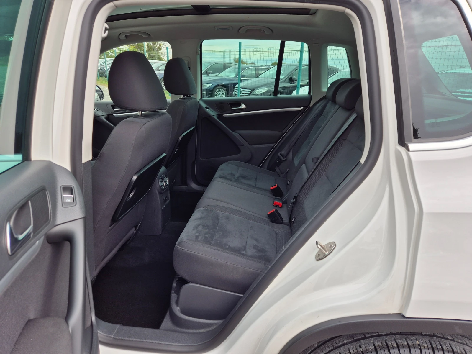 VW Tiguan 2.0 TDI 4 MOTION | Mobile.bg — изображение 12