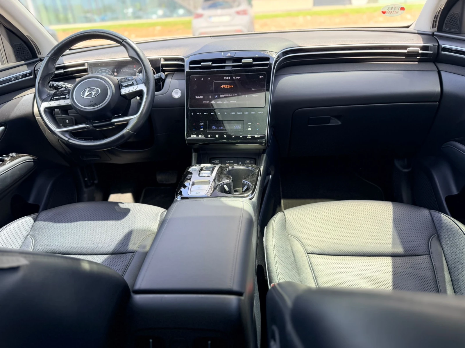 Hyundai Tucson 1.6HYBRID ������ ���� ��������� ��320 ���� | Mobile.bg � ����������� 12