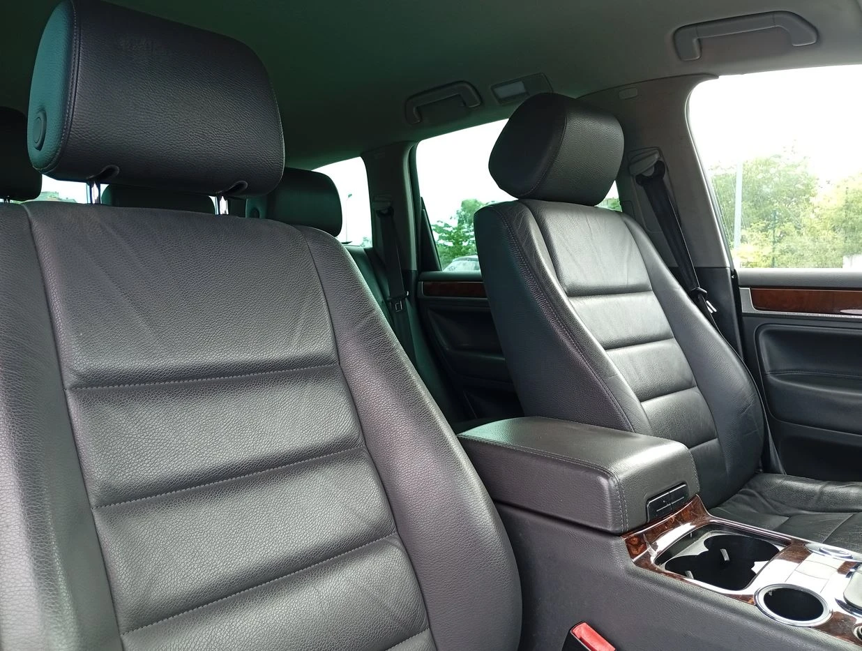 VW Touareg, снимка 9 - Автомобили и джипове - 54770621