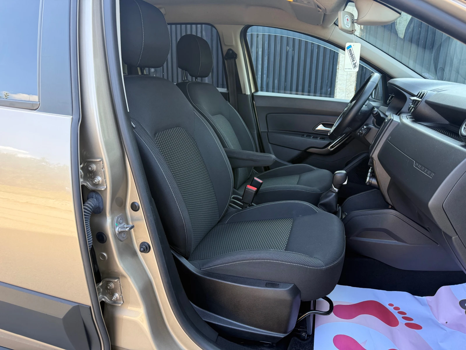 Dacia Duster 1.5dci AVTOMAT, снимка 8 - Автомобили и джипове - 55380037