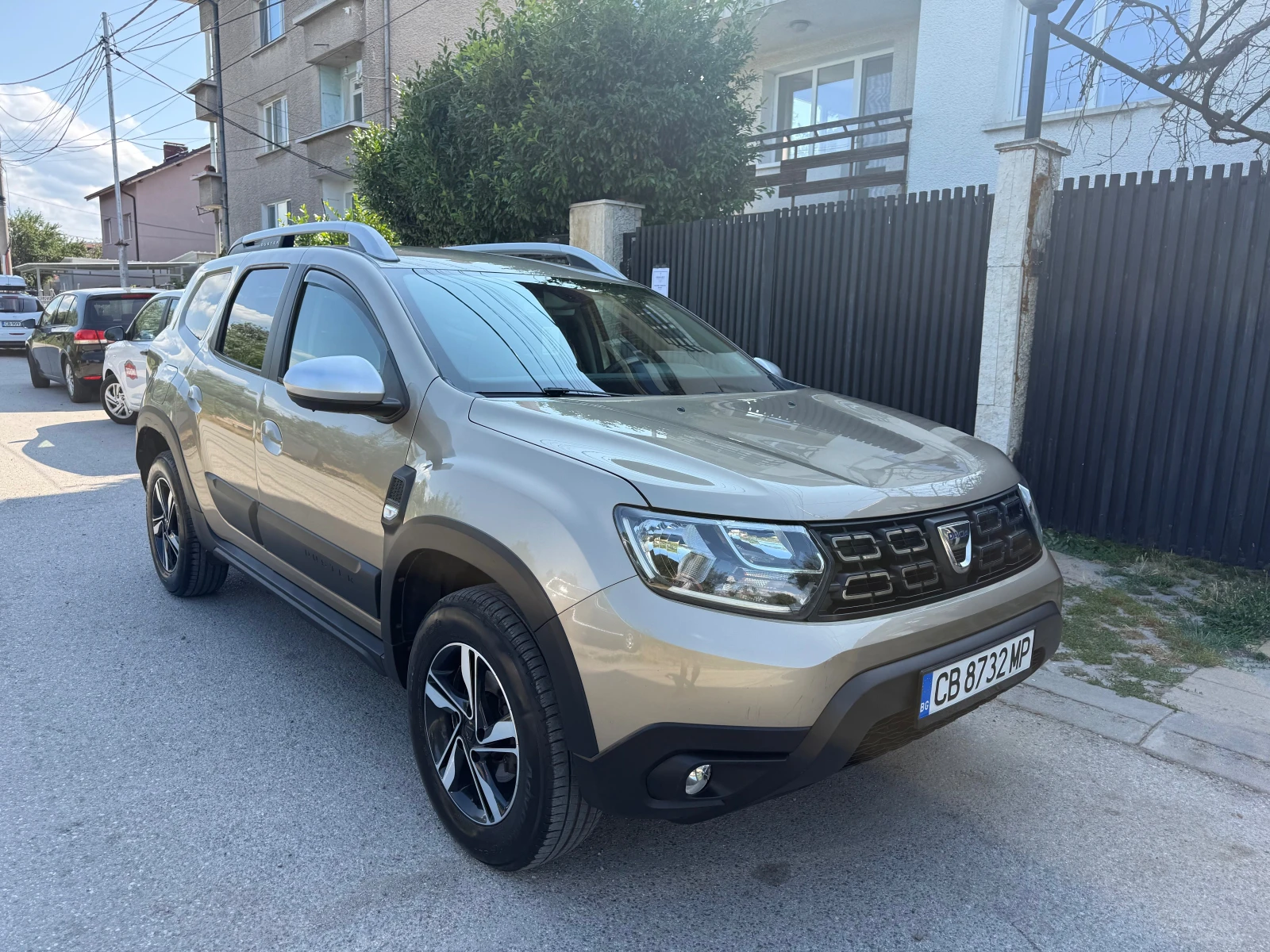 Dacia Duster 1.5dci AVTOMAT, снимка 3 - Автомобили и джипове - 55380037