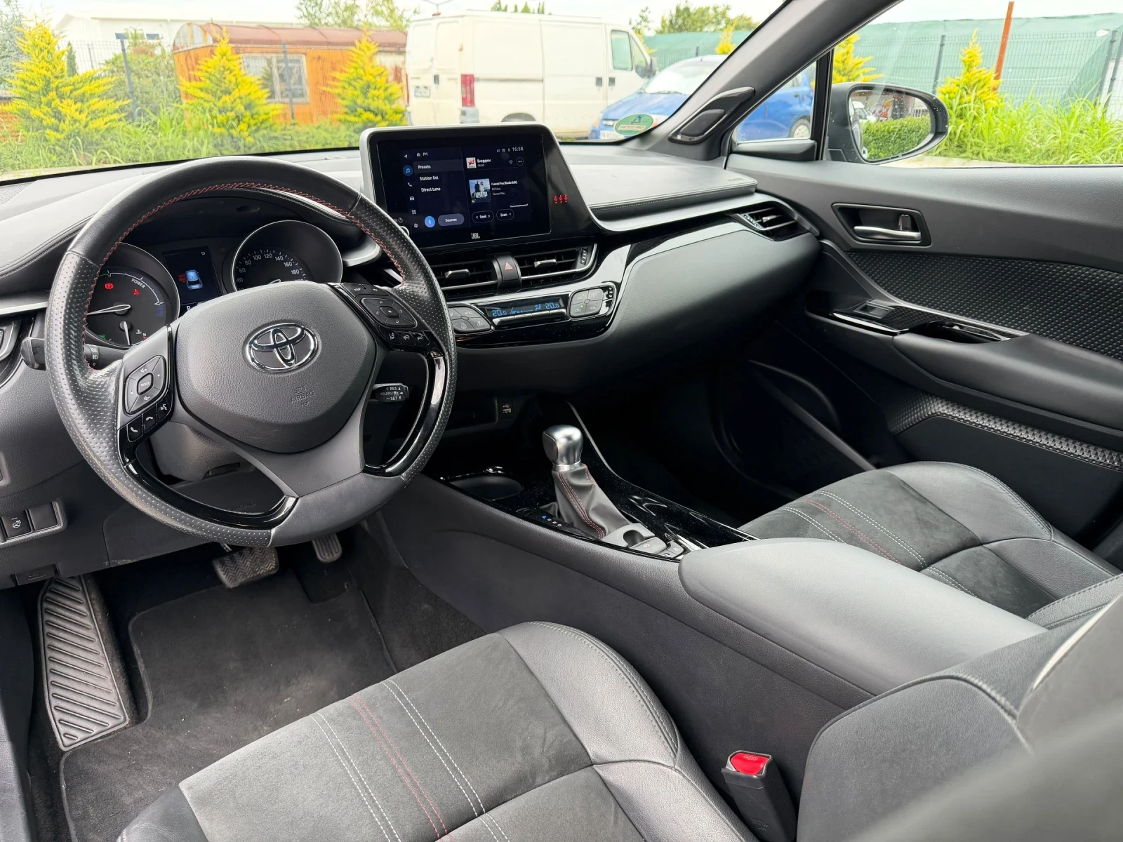 Toyota C-HR GR184к.с., снимка 13 - Автомобили и джипове - 55407086