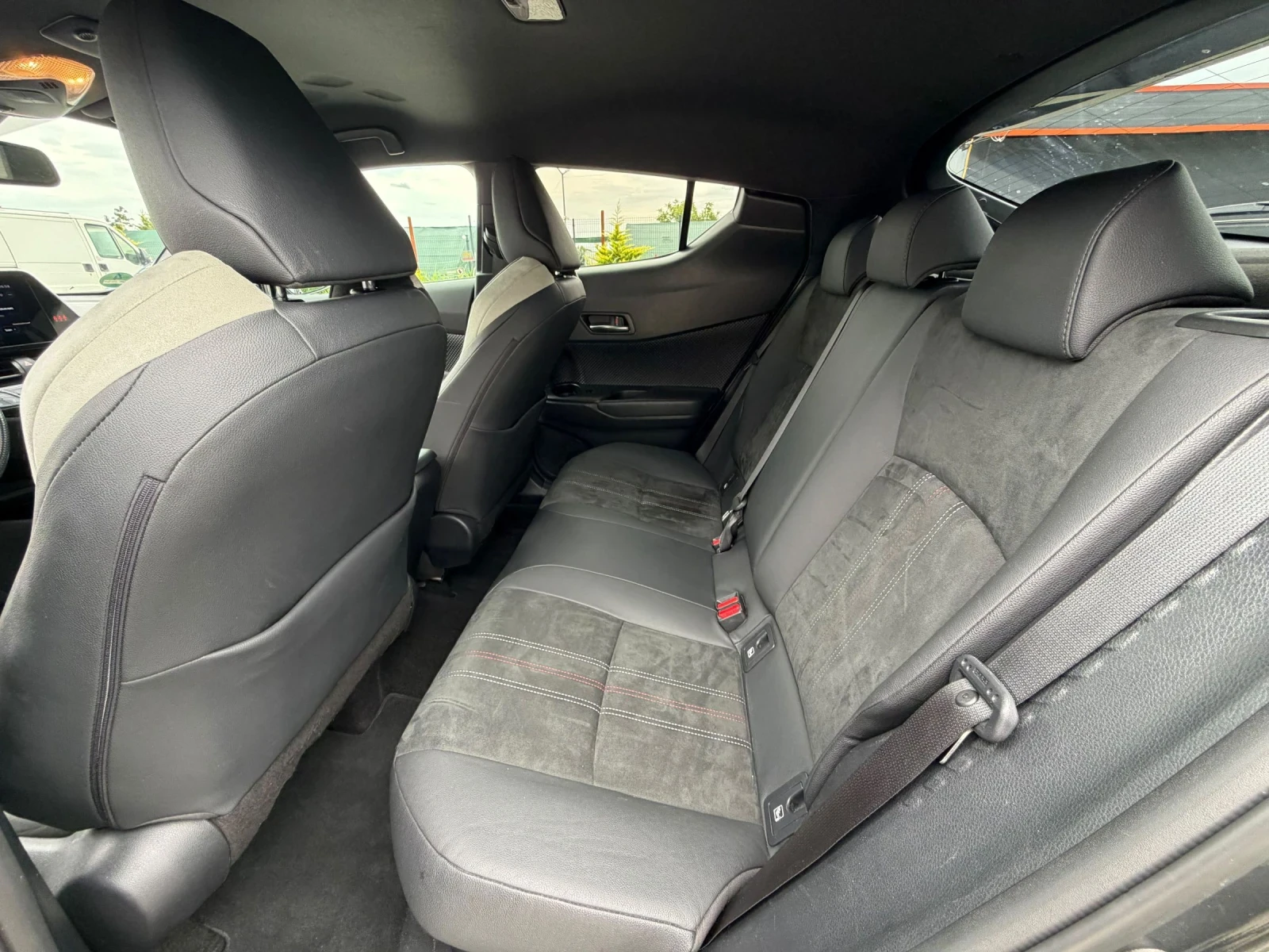 Toyota C-HR GR184к.с., снимка 10 - Автомобили и джипове - 55407086
