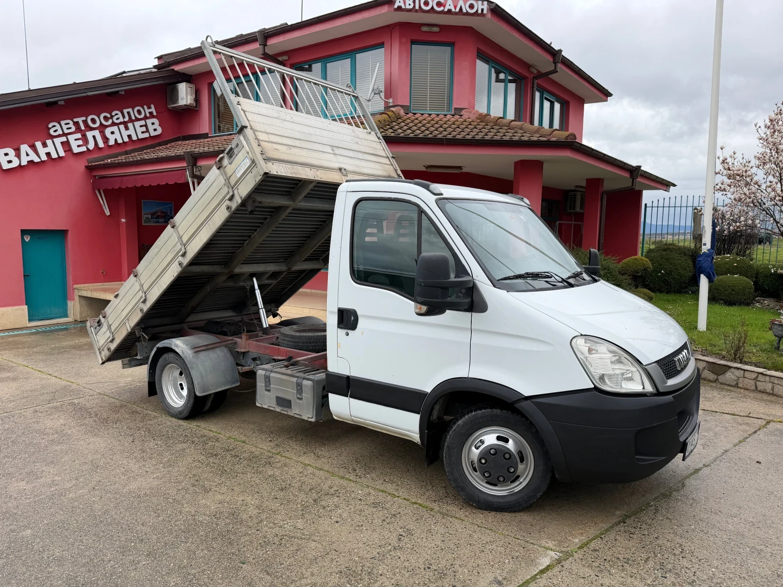 Iveco Daily 3.0HPI* 35C15* Климатик* 3.40 метра кош, снимка 10 - Бусове и автобуси - 54068559