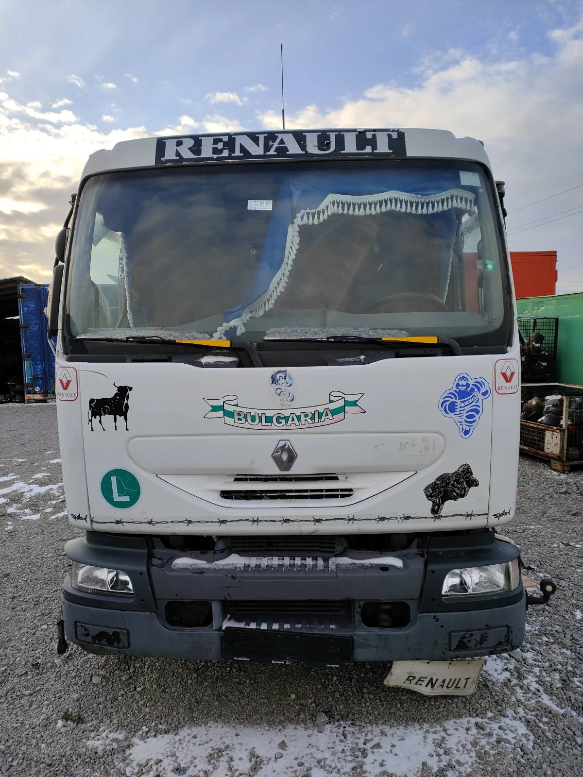 Renault Midlum 220.12 - изображение 2